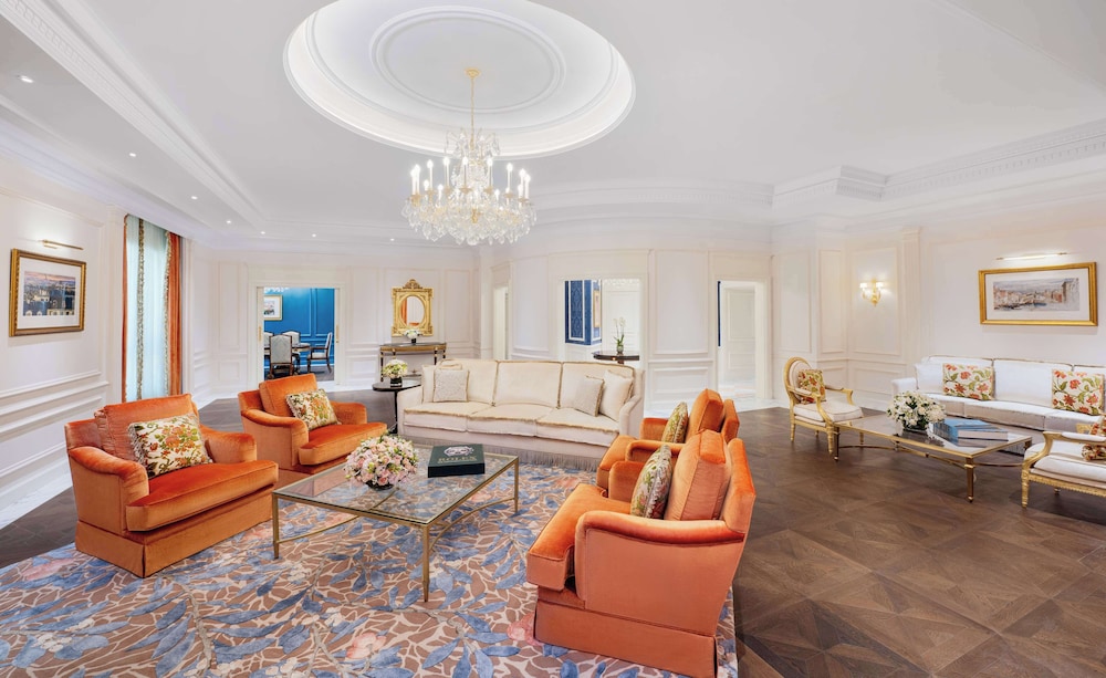 Suite, 1 King Bed (Imperial) - Photo 4