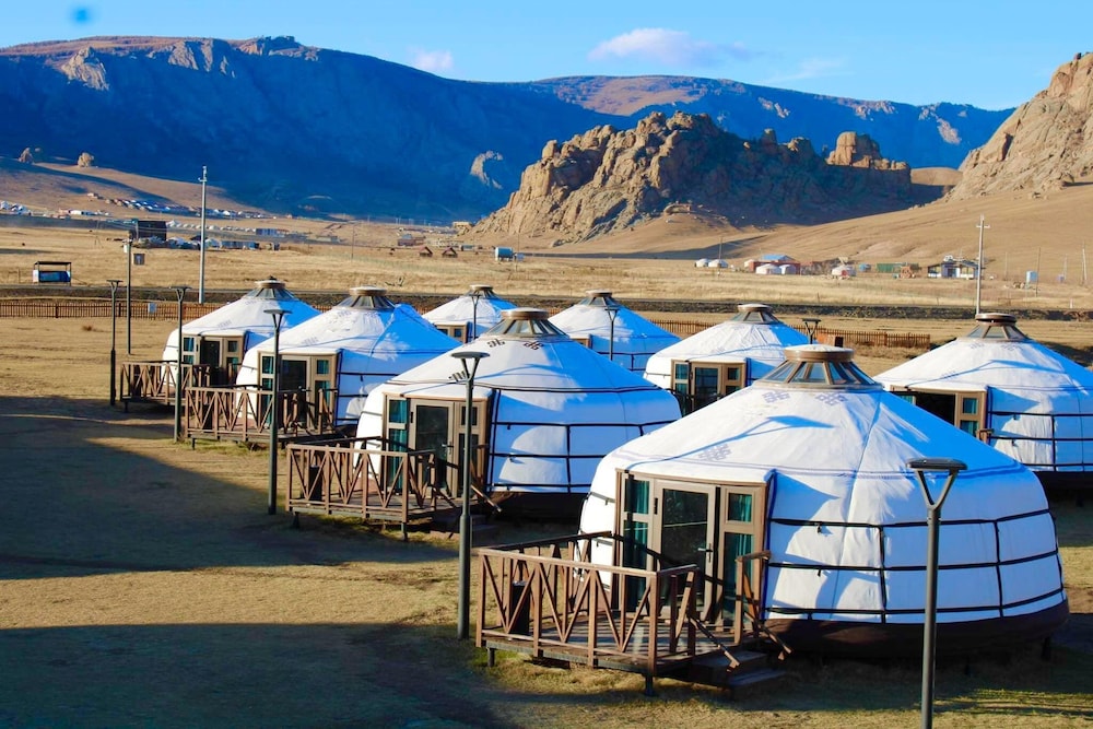 Standard Quadruple Room, Mountainside