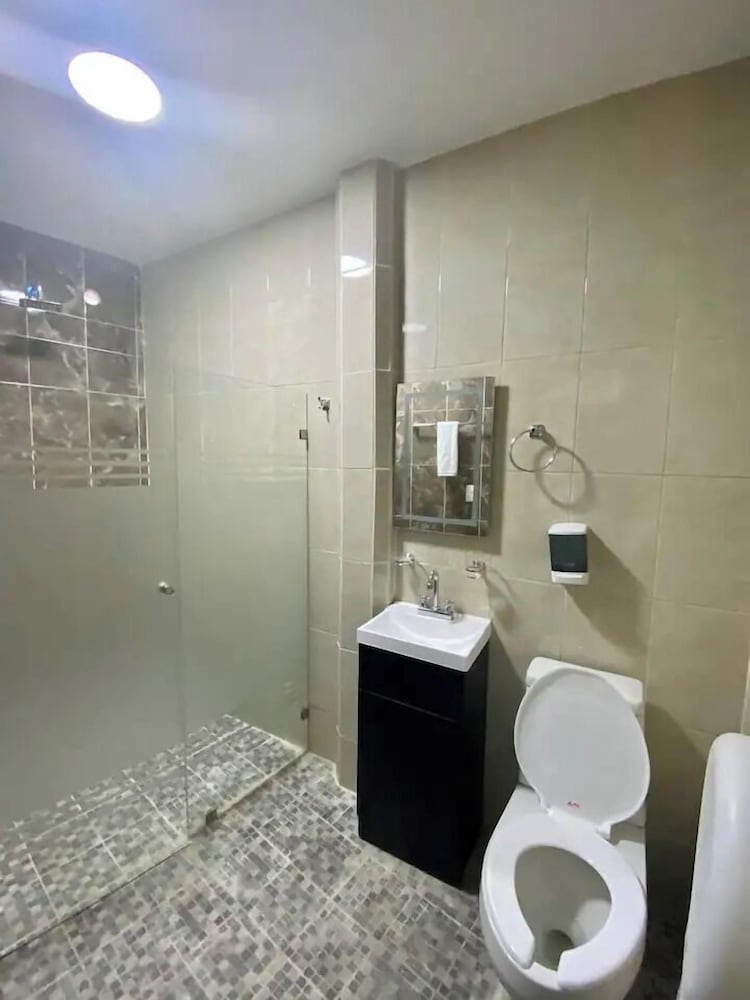 Classic Apartment, 2 Bedrooms, Kitchen, Tower photo 2