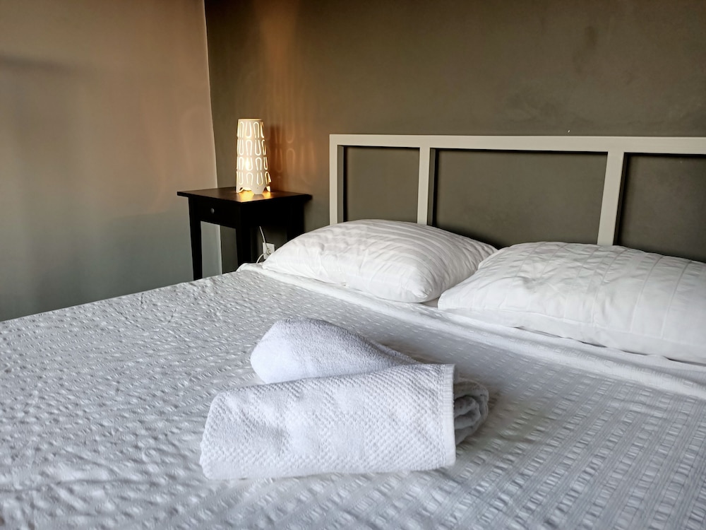 Standard Double Room, Balcony, Garden View photo 2