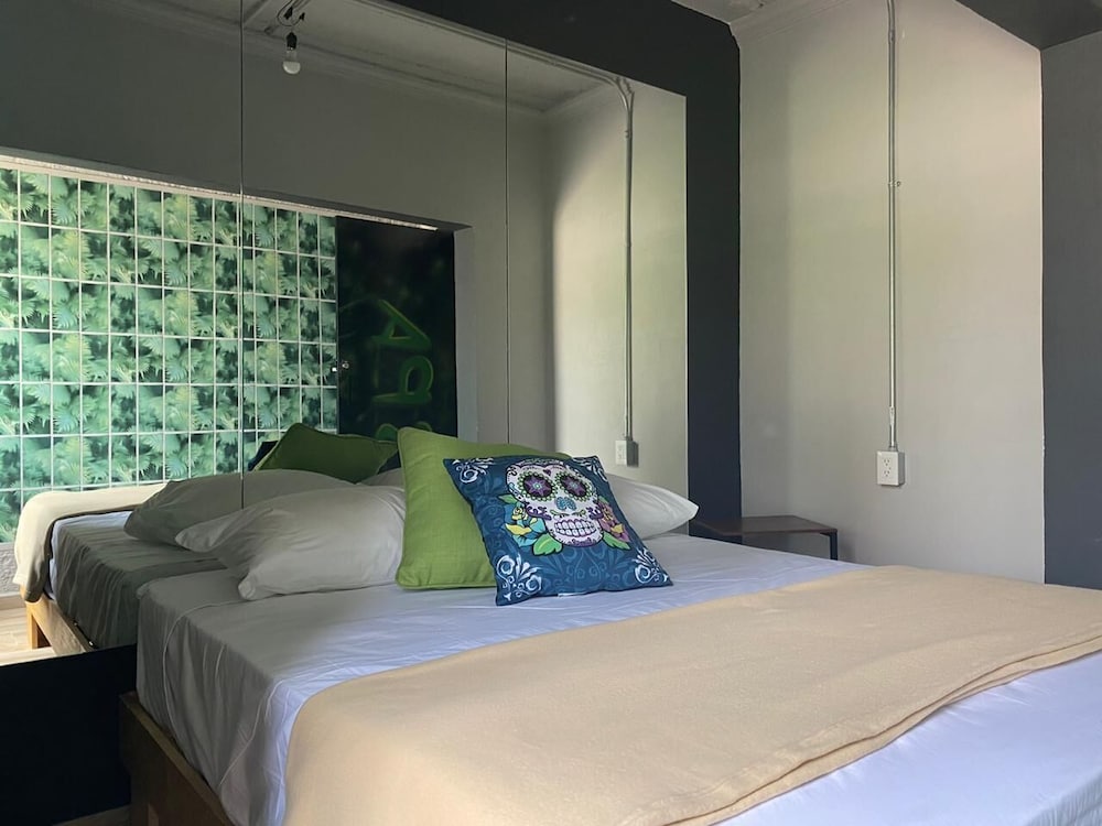 Basic Room photo 2