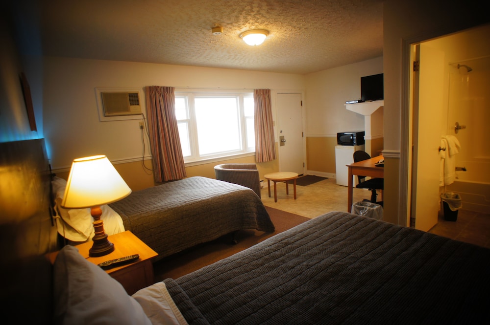 Double Room, 2 Double Beds, Non Smoking photo 2