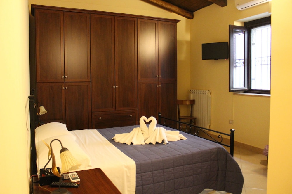 Comfort Room, 1 Bedroom, Private Bathroom photo 3