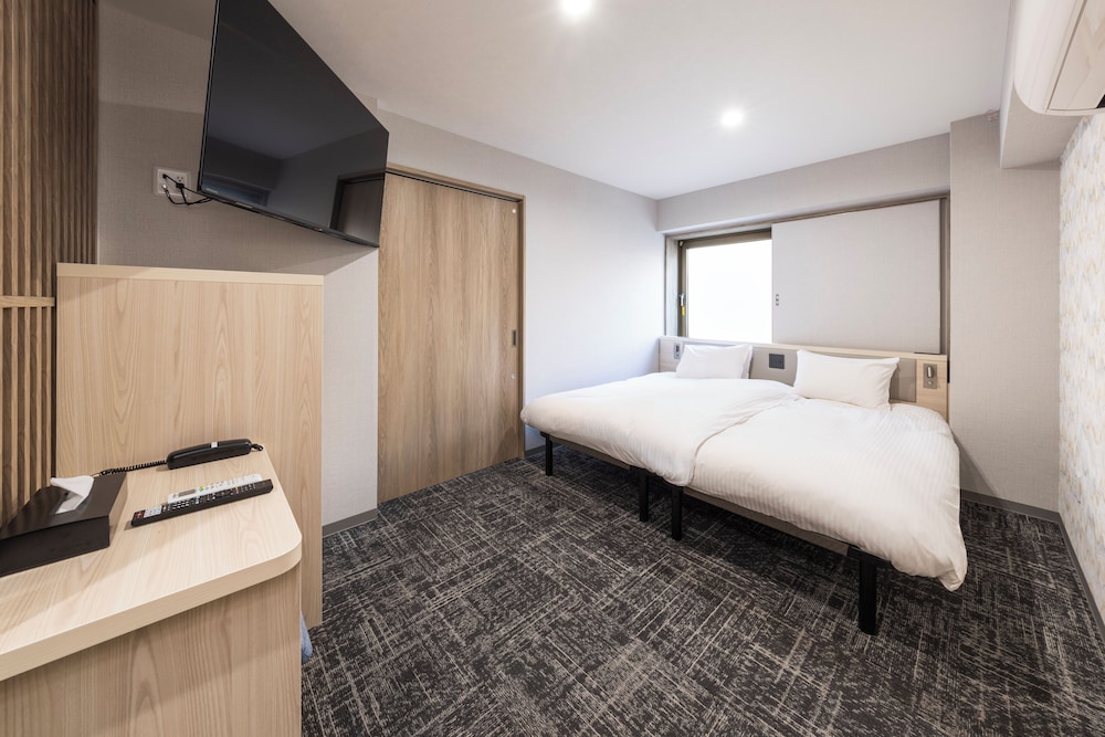 Deluxe Double Room, 1 King Bed, Non Smoking photo 1