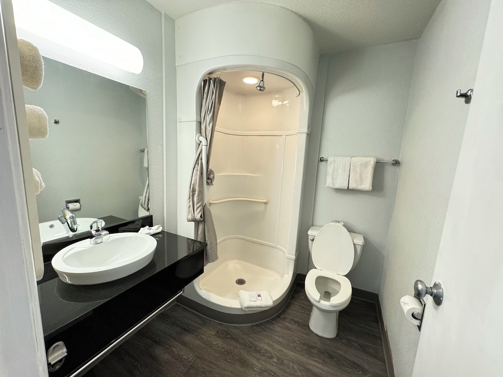 Standard Suite, 2 Double Beds, Non Smoking, Kitchenette - Photo 17
