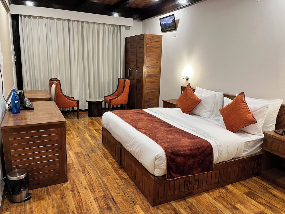 Deluxe Studio Suite, 1 King Bed