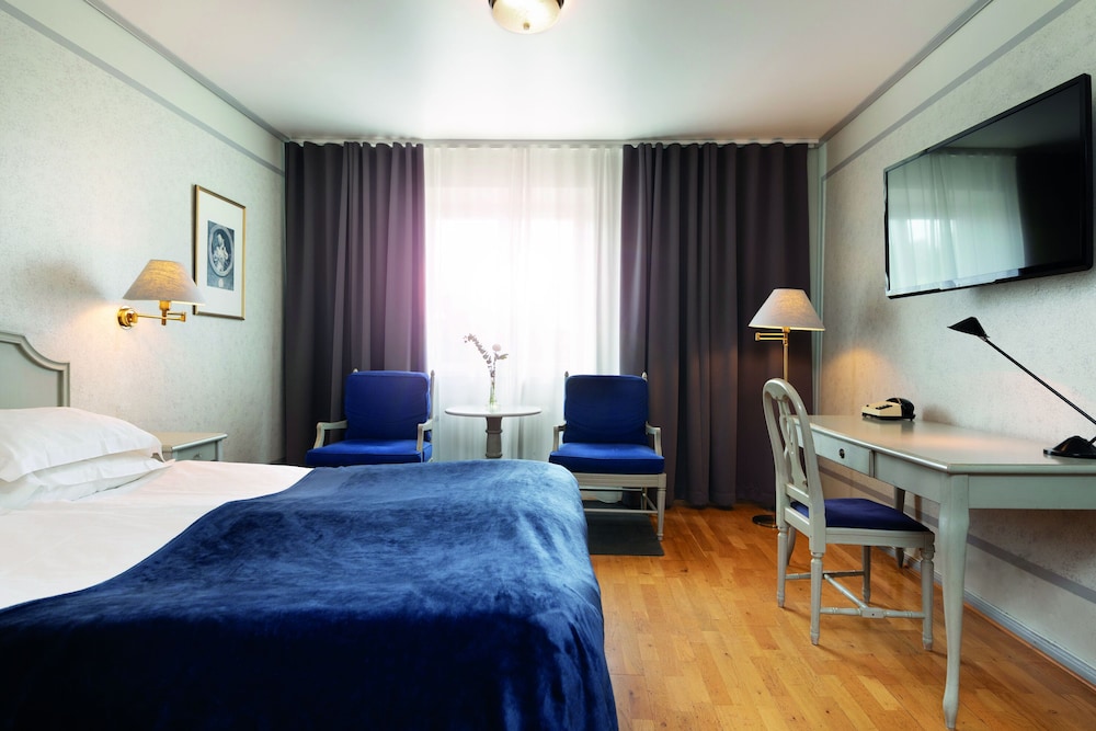 Standard Twin Room - Photo 4