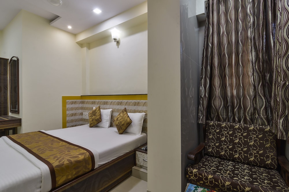 Suite Room - Photo 7