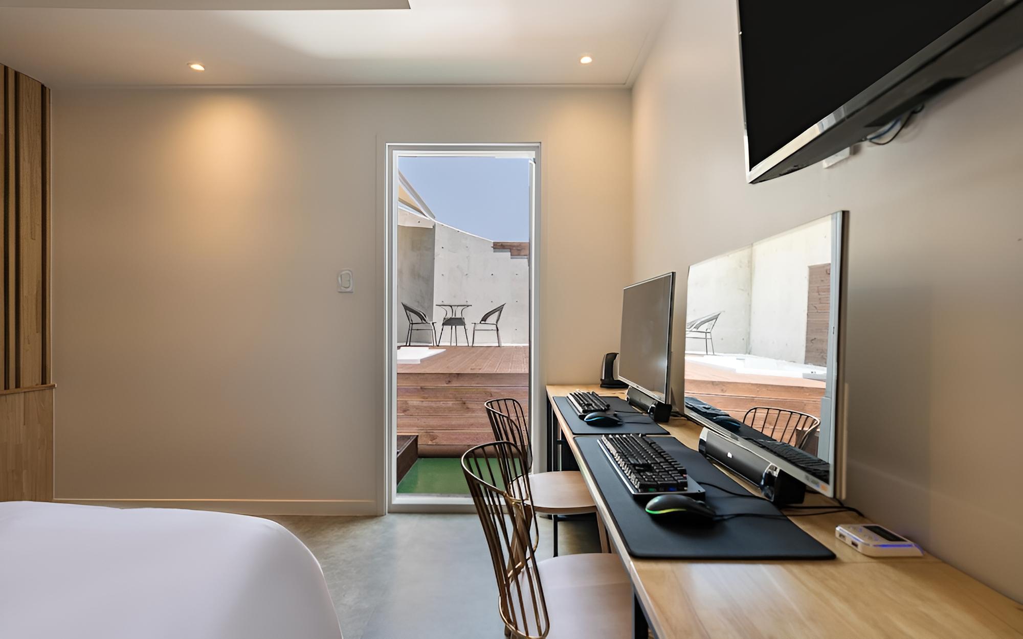 Room (Rooftop with terrace (open-air spa ol)
