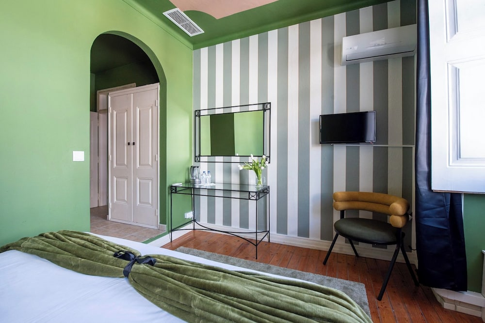 Romantic Double Room, City View photo 1