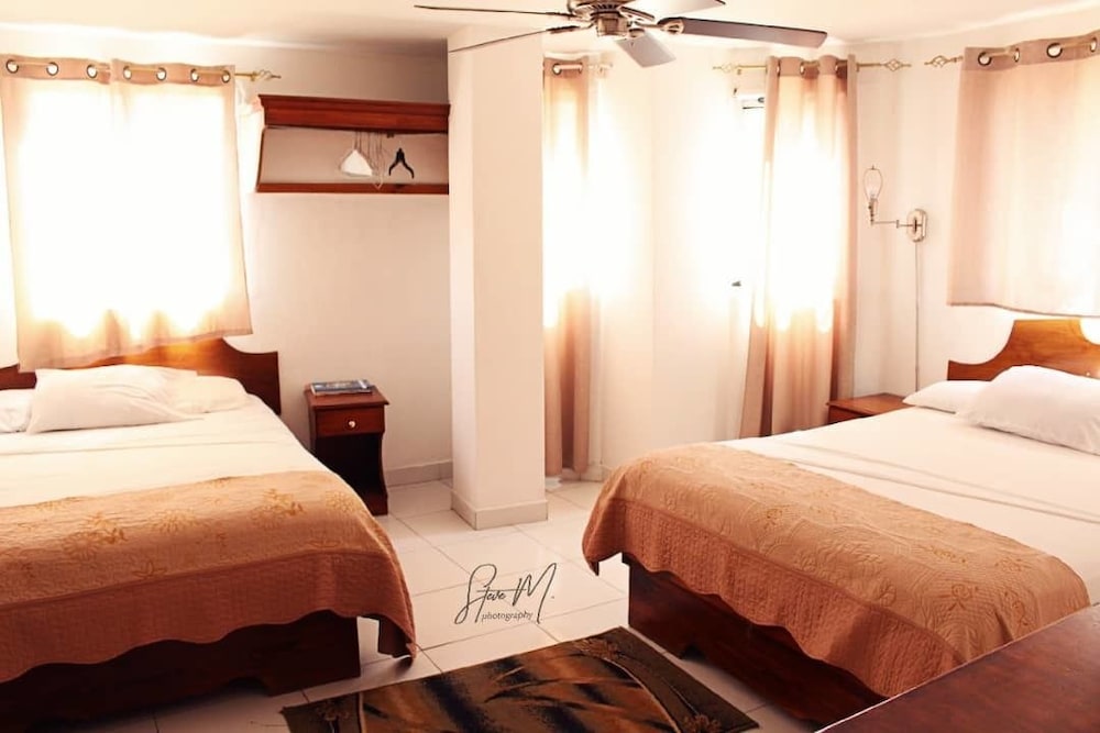 Double Room, 2 Queen Beds