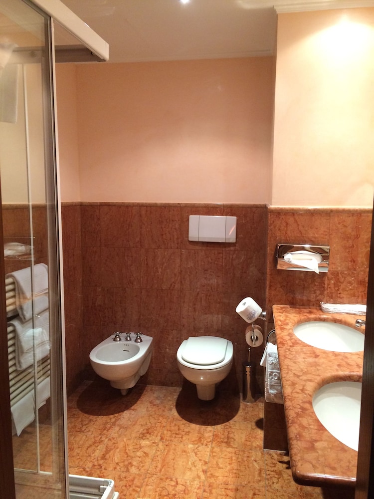 Superior Double or Twin Room, 1 Bedroom - Photo 5