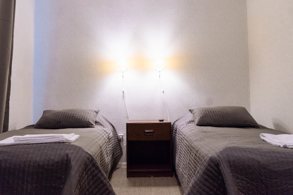 Economy Twin Room photo 1