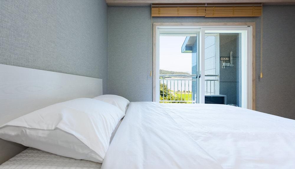 Basic Room, 1 Bedroom (ROOM 505) - Photo 6