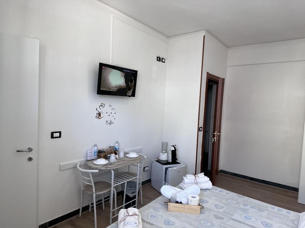 Double Room (A/C) photo 3