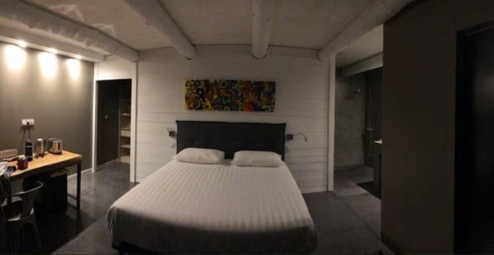 Double Room, Jetted Tub (Cabanon 1) photo 1
