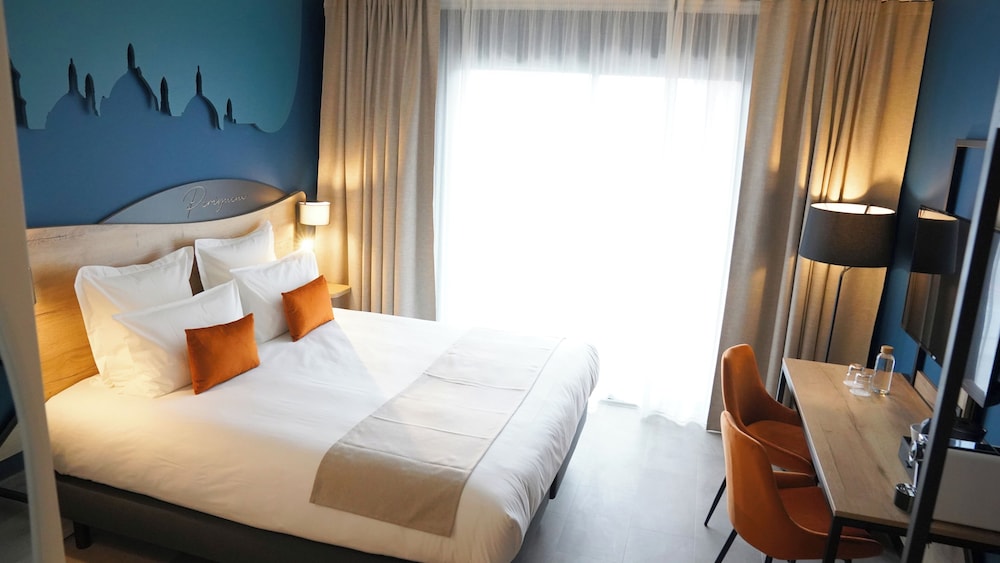 Comfort Room, 1 Queen Bed, Non Smoking