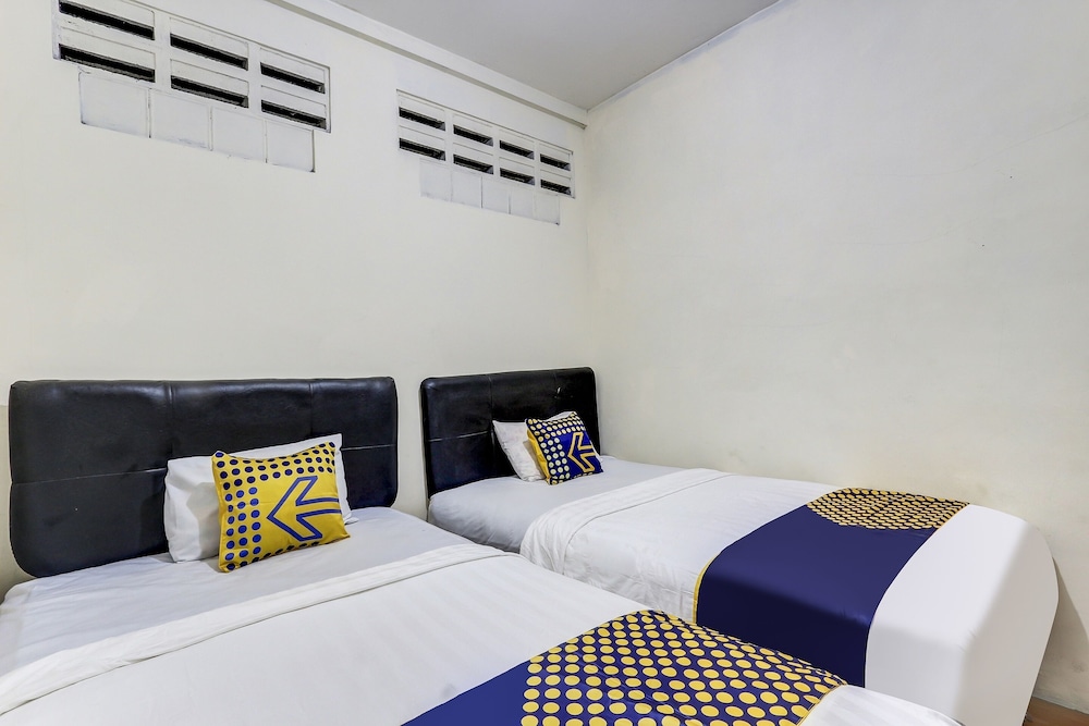 Basic Double Room photo 3