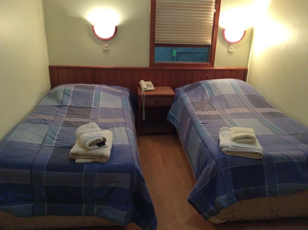 Triple Room, 3 Twin Beds photo 2
