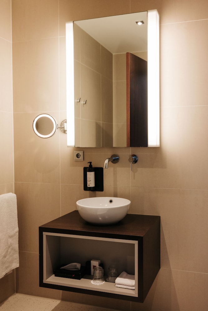 Executive Double Room - Photo 7