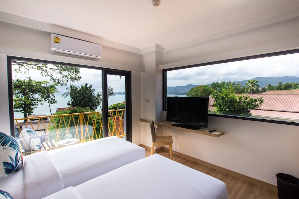 Deluxe Twin Room, 2 Twin Beds, Ocean View (or Double Room with Ocean View) - Photo 5