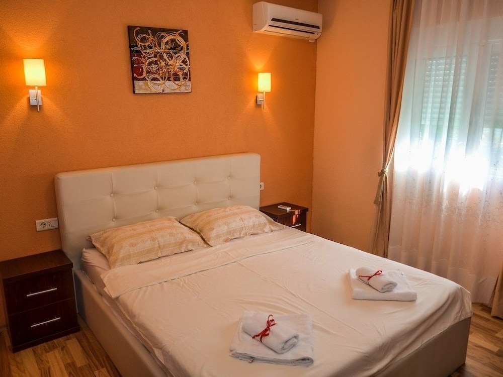 Apartment, 1 Bedroom, Balcony - Photo 8