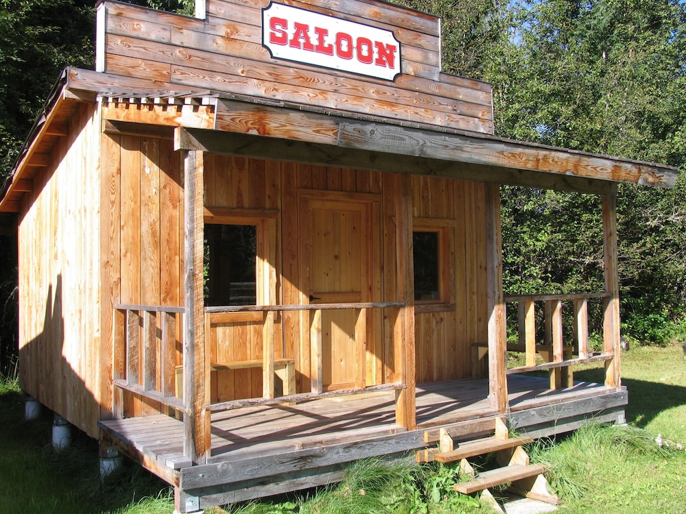 Economy Cabin photo 2