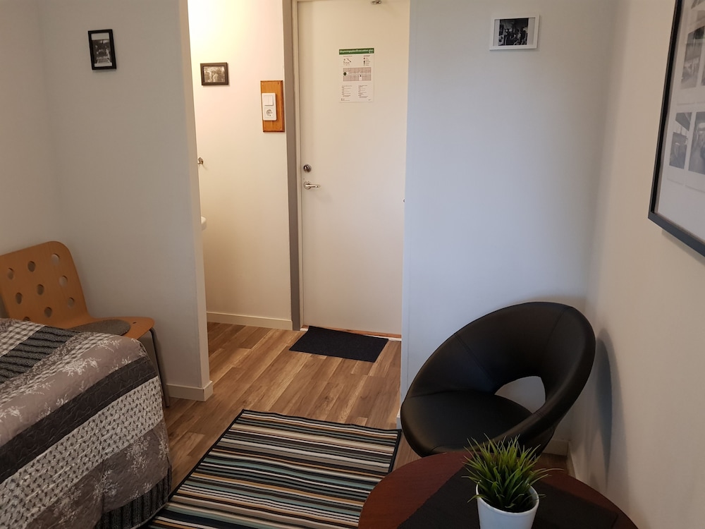 Single Room, 1 Bedroom, Shared Bathroom, Garden View photo 3
