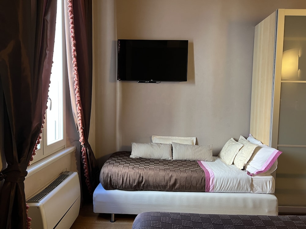 Deluxe Triple Room photo 1