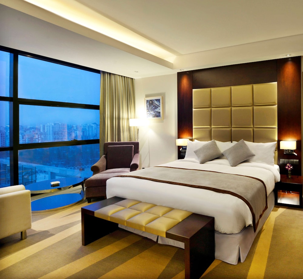 Business Room (Class - Lounge Access) photo 1