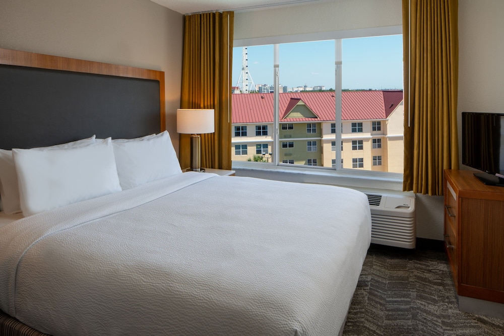 Suite, 1 King Bed with Sofa bed (Hearing Accessible)