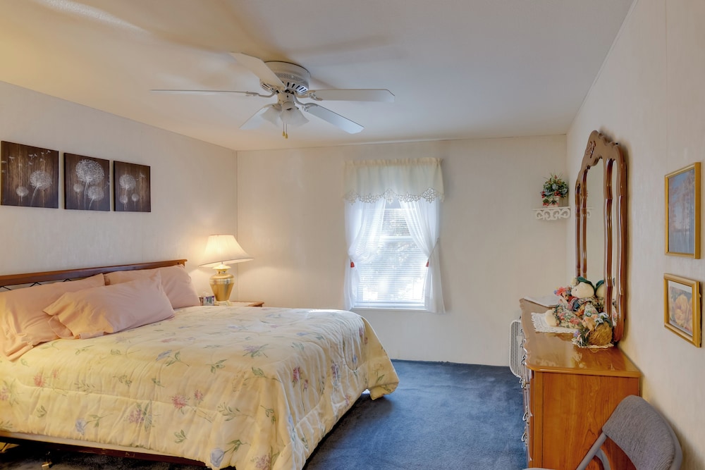 House (2 Bedrooms) photo 2