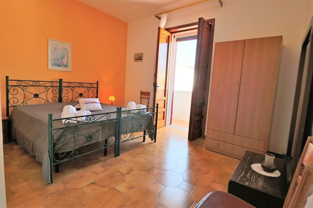 Comfort House (Zeus) photo 2