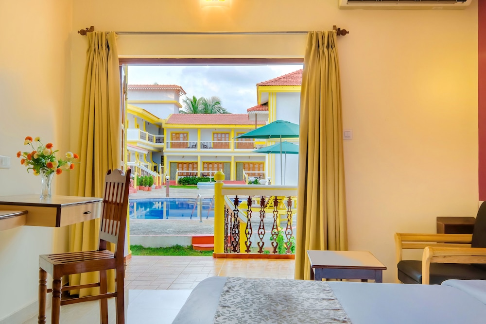 Superior Pool View Room photo 2