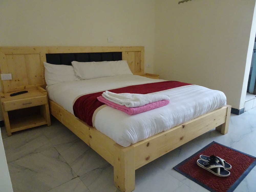 Double Room (1 Double Bed)