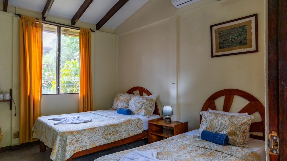 Standard Room photo 2
