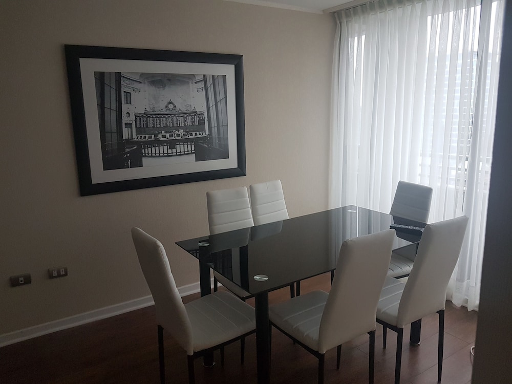 Standard Apartment, 3 Bedrooms, 2 Bathrooms, River View (1210) photo 2