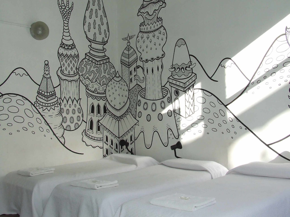 Triple Room, Shared Bathroom photo 1