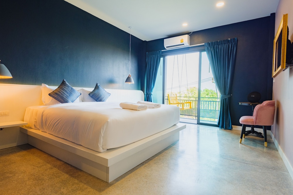 Deluxe Twin Room - Photo 2
