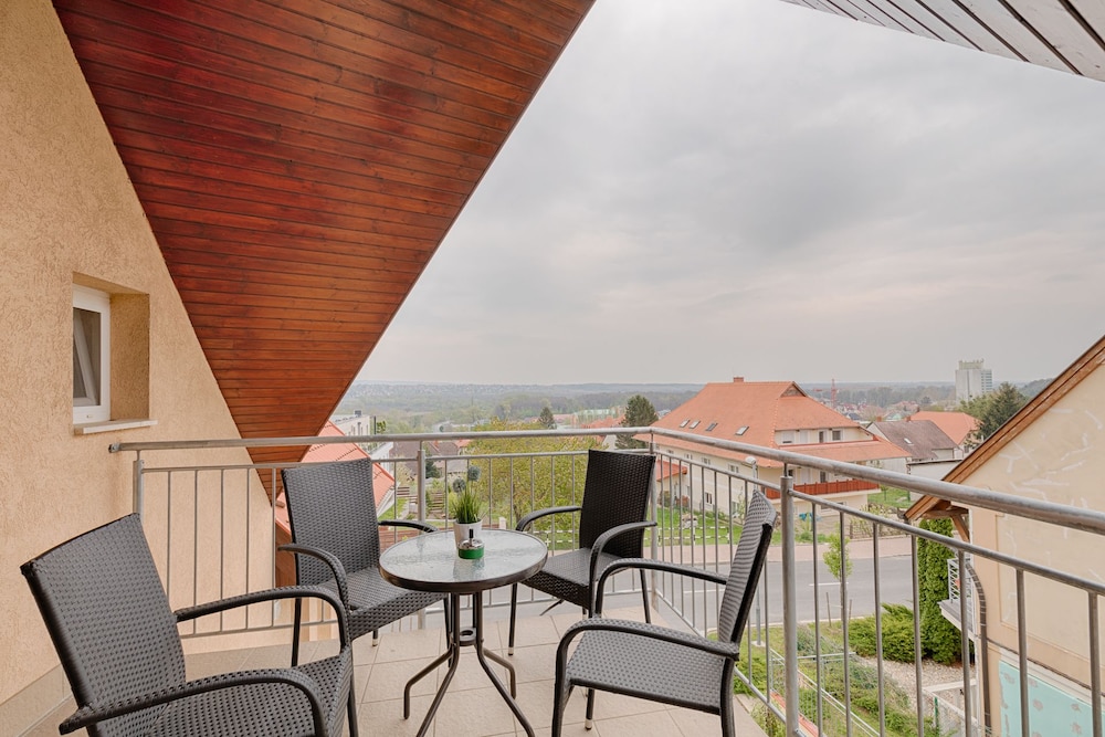 Panoramic Penthouse photo 2