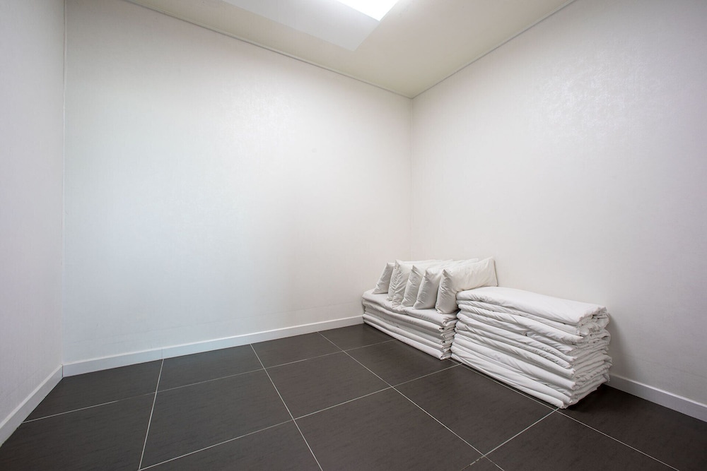 Condo (Extra person fee 10000 KRW upon C/I) photo 2