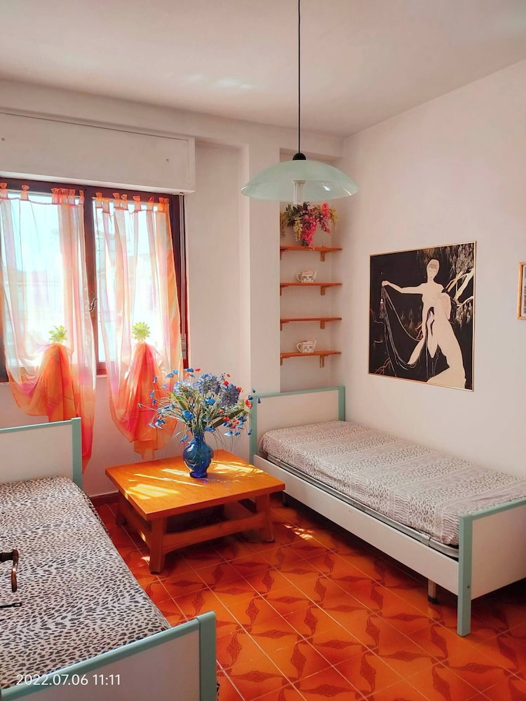Shared Dormitory, 1 Bedroom, Smoking, Balcony