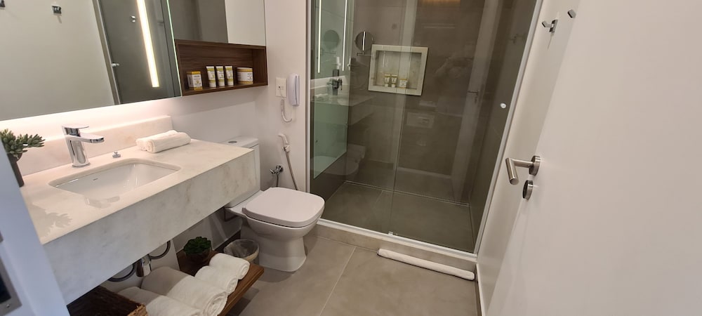 Executive Room - Photo 9