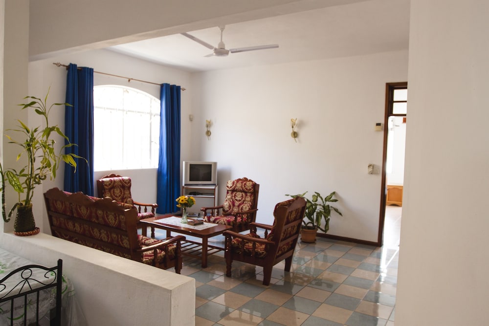 Economy Apartment, 1 Bedroom, Ensuite, Courtyard View photo 3