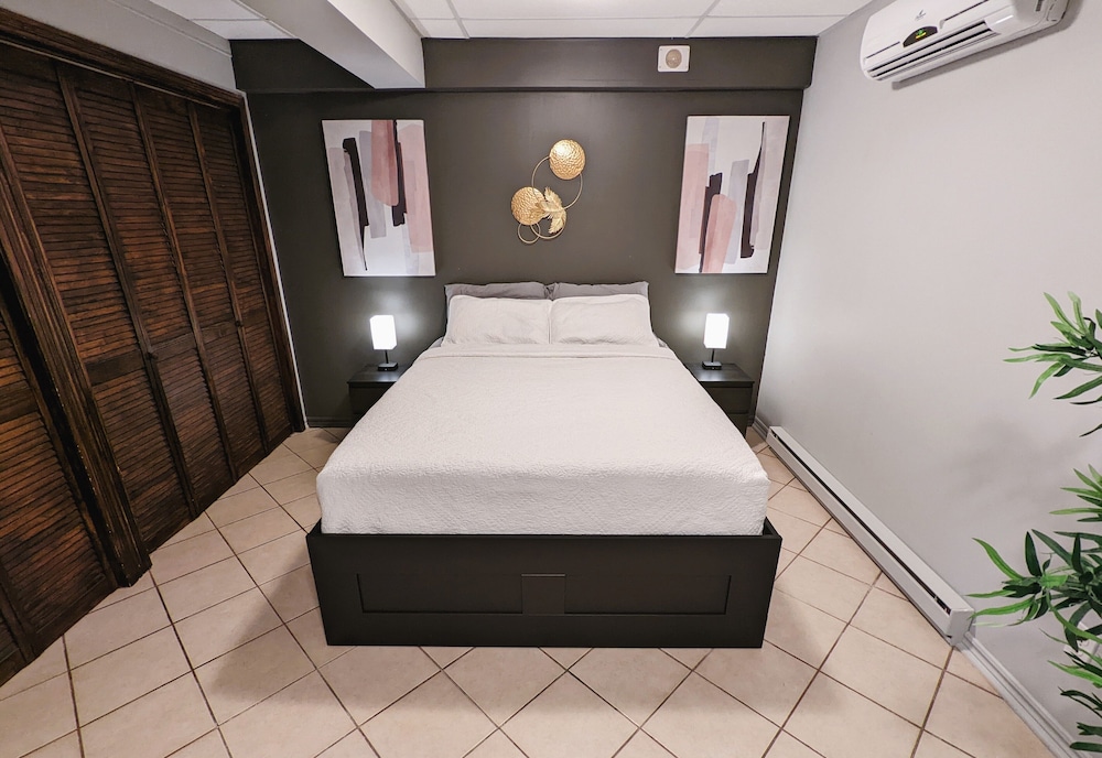 Comfort Apartment, 1 Queen Bed with Sofa bed (540) photo 1