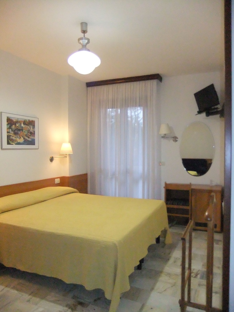 Classic Room, Balcony