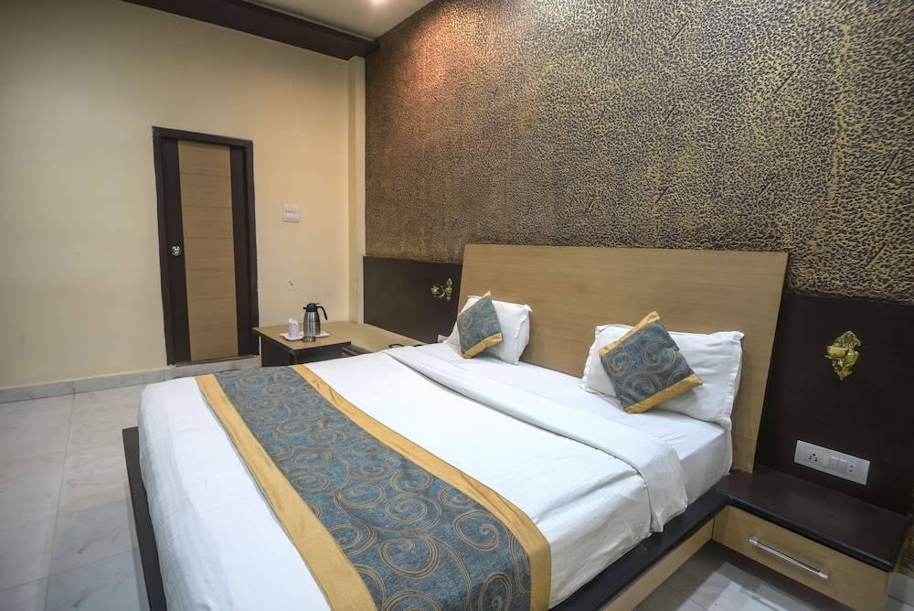 Executive Room - Photo 1