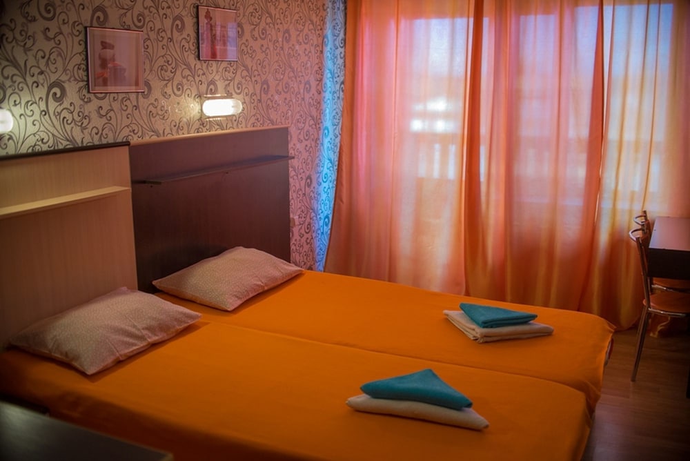 Comfort Twin Room
