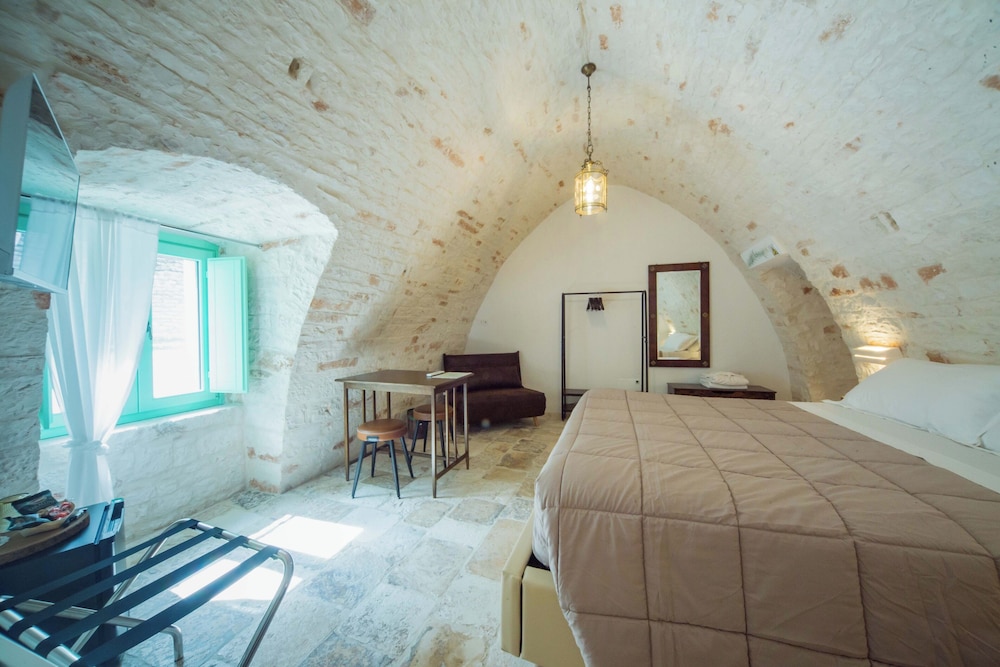 Deluxe Double Room, City View