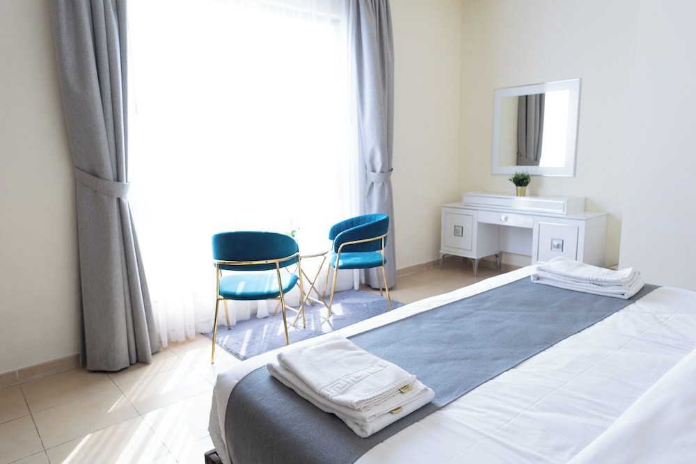 Deluxe Apartment, 2 Bedrooms, Balcony, Marina View photo 2